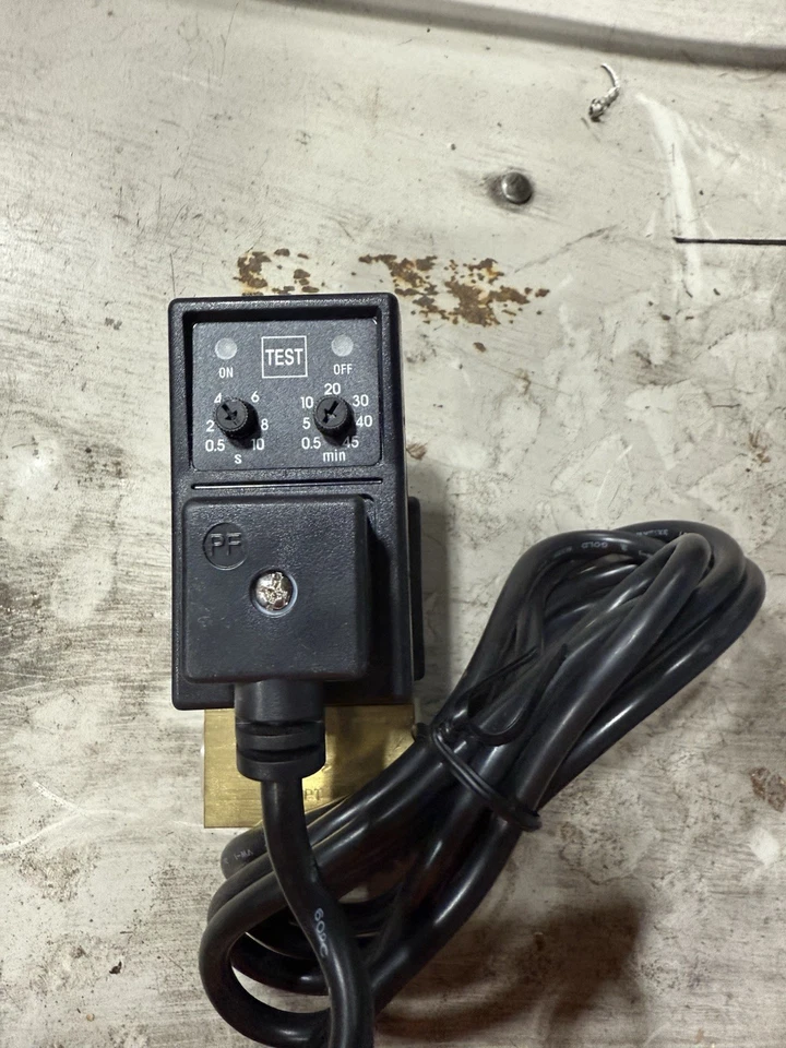 Norgren 17-020-306, Válvula de Drenaje Electrónica, Puertos NPT de 1/2", Válvula 115Vac Foto 1 de 4