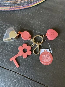 Bath Works Daisy Multi Tool Light Keychain Pocket Holder Coral - Picture 1 of 1