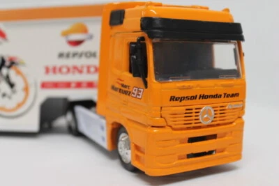 1:43 NEWRAY Mercedes Benz Actros 1857 Truck Honda Marquez Pedrosa 2017 NY15883 - Immagine 1 di 4
