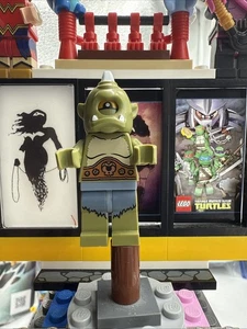 Lego col130 Cyclops - Minifigure - Collectible/Series 9 - Dual Head/Olive green - Picture 1 of 6