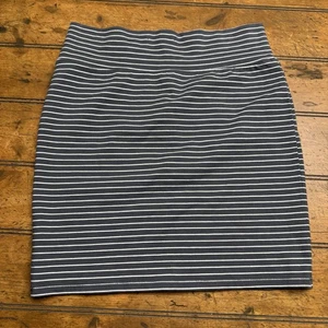 Minigonna donna American Eagle Outfitters grigia elasticizzata con righe taglia S - Foto 1 di 4