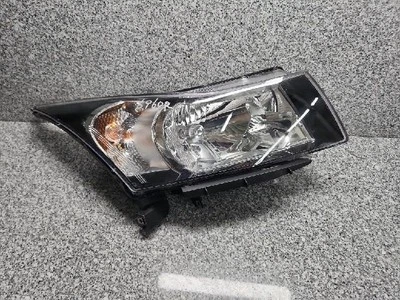 2011 Chevrolet Forenza Optra Lacetti Right Headlight - Image 1 of 4