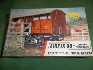 AIRFIX  1/72ND CATTLE WAGON - Picture 1 of 7