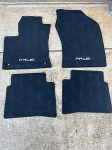 16 - 21 PRIUS BLACK CARPET FLOOR MATS PT919-47160-20 GENUINE TOYOTA ACCESSORY - Picture 1 of 4