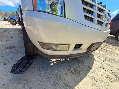 Used Driving Light fits: 2012 Cadillac Escalade esv Fog-Driving bumper mounted G - Image 1 of 4