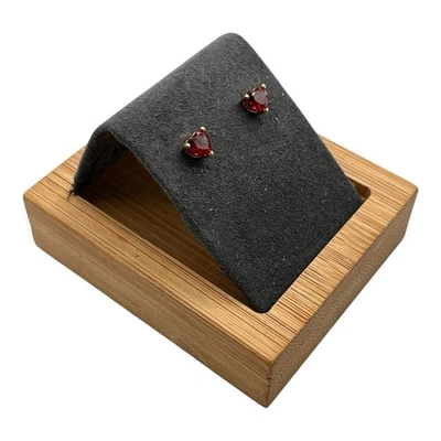 9ct 9K Yellow Gold Created Red Ruby Heart Stud Earrings 5mm. Brand New - Image 1 of 4