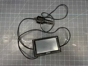 Garmin NUVI-50LM GPS-black-bundle with free shipping - Picture 1 of 3