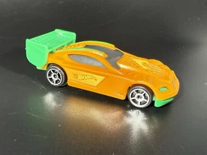 2016 Pull Back And Go McDonald's Hot Wheels DC Comics Aquaman Car - Picture 1 of 5