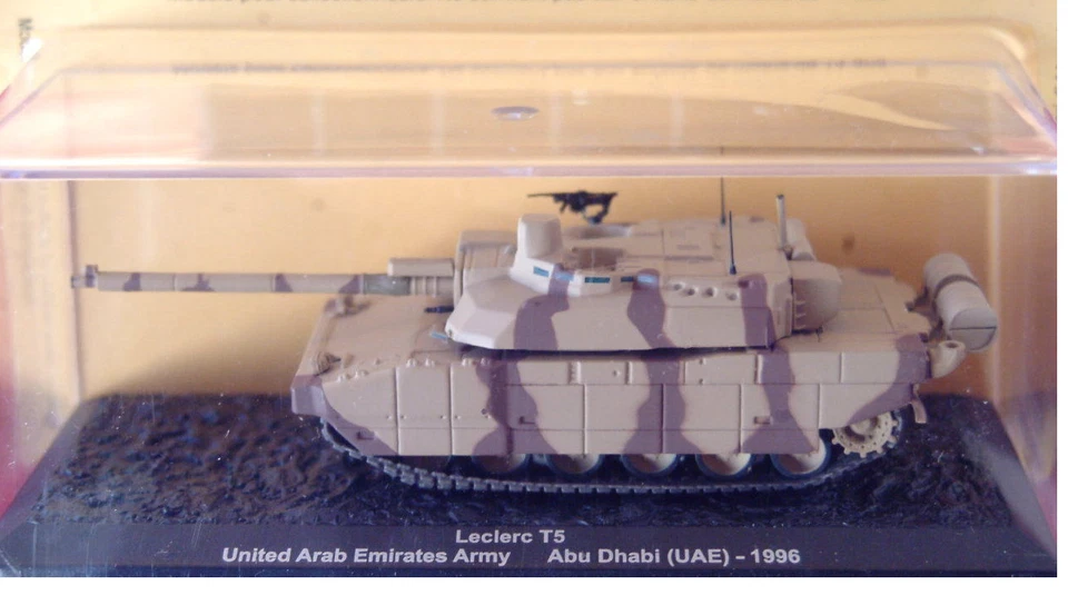 Tanque T5 Leclerc Ejército de los Emiratos Árabes Unidos Abu Dhabi 1996 escala 1/72 N.A +89 Foto 1 de 1