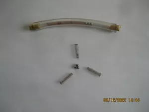 Kawasaki H2, H1, S1 y Suzuki también - resortes y bolas de válvula de retención de línea de aceite - Imagen 1 de 4