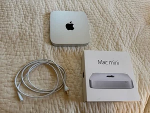 Apple Mac mini (1TB, Core i5-4278U, 2.6 GHz, 8GB) Desktop Computer - Bild 1 von 8