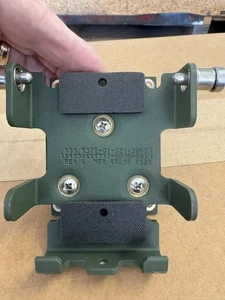 Support DAGR pour GPS Rockwell Collins. Neuf jamais ouvert, 5975-01-521-3063 - Photo 1 sur 1