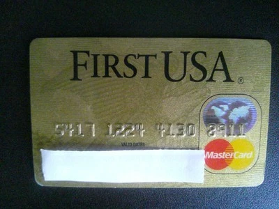 VINTAGE *FIRST USA MASTERCARD* RARE EXPIRED CREDIT CARD.  Exp. 01/97. - Image 1 of 2