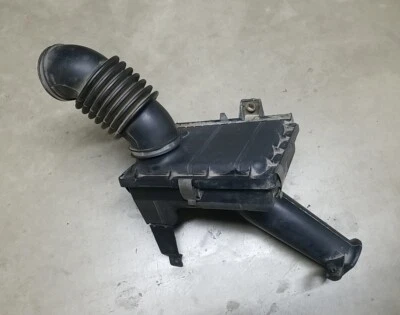 Oldsmobile 88 Eighty-Eight 1992 3,8 L filtro filtro de aire usado. 25098032 Foto 1 de 4