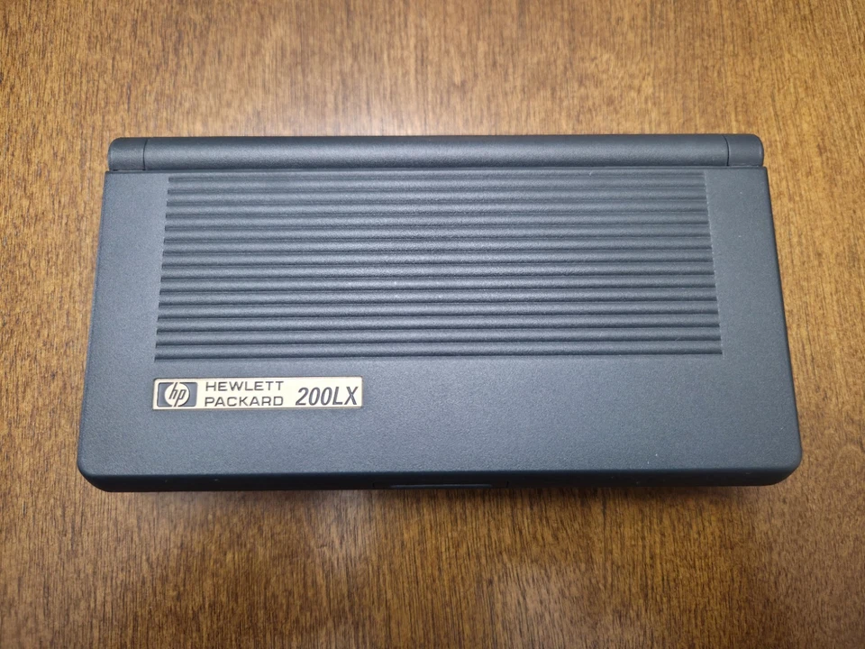 PC HP 200LX Palmtop - 2 MB de RAM Foto 1 de 4