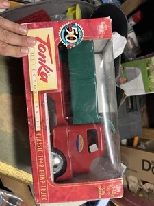 NOS Tonya Classic 1949 Dump Truck 1:18 Die Cast Collectors Series - Bild 1 von 8