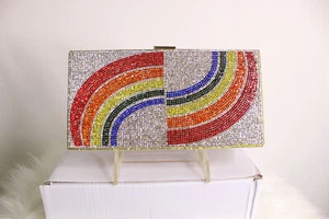 NUEVO CLUCTH PLATA/MULTI CRISTAL NOCHE PEDRERÍA CLUCT - Imagen 1 de 10