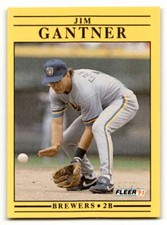 1991 Fleer #584 Jim Gantner    Milwaukee Brewers Baseball Cards NM Near ID:58127