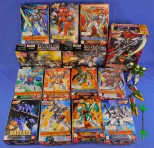 GUNDAM WING 1990s LOT OF ASSEMBLED MODEL KITS D-HELL CUSTOM TALLGEESE BANDAI - Picture 1 of 16
