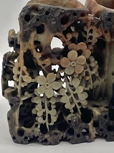 Vintage Soapstone Hand Carved Hawaiian Vase Flowers Secret Garden Natural Wonder - Picture 1 of 8