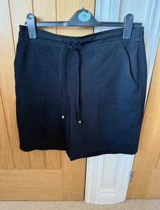 Linen Shorts - Picture 1 of 3