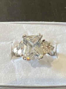 anello argento sterling zirconi misura 7 firmato 925 SU bellissimo - Foto 1 di 13