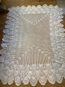 VTG Hand Crocheted Pineapple Pattern Rectangle Table Cloth 95.5 X 72” - Picture 1 of 4