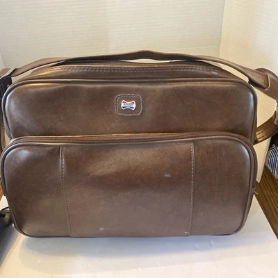 "Bolso de mano vintage de vinilo marrón American Tourister 15""x10""x8""" Foto 1 de 4
