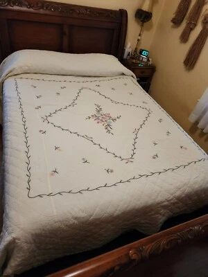 king size bedspread cotton W/embroidered Flowers Scalloped Edges  - Image 1 of 3