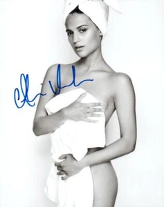 Alicia Vikander Signed 8x10 Photo MUST SEE very nice autographed + COA - Foto 1 di 1