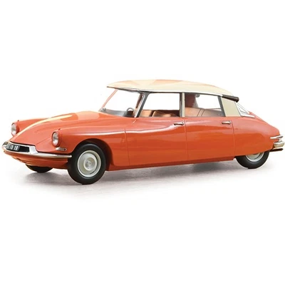1957 Citroën ID 19 - Orange & Cream - Image 1 of 4