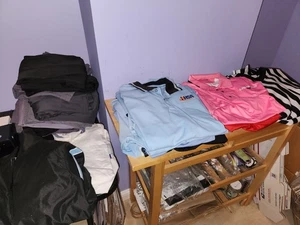 Riesiges Schiedsrichter Schiedsrichter Bekleidungspaket - Hosen, Shirts, Jacke - alles SCHÖN! - Bild 1 von 15