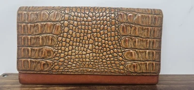 De Colección Brahmin Melbourne Marrón Tostado Cocodrilo Cuero Repujado Suave Bolso sin asas Cartera Triple Foto 1 de 4