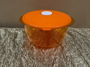 New Tupperware Medium Rock N Serve Microwaveable Container 2L Bright Orange - Picture 1 of 7