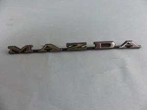 MAZDA ancien monogramme emblème logo sigle insigne badge en métal - Picture 1 of 2