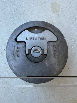 Suzuki GSXR750 GSXR1100 1986 1987 1988 tapa de gasolina usada. Foto 1 de 3