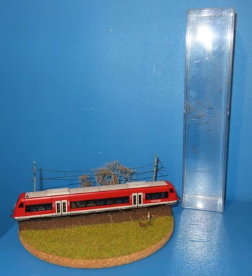 Kuehn TT  33510-- Regio Triebwagen  BR650 (RS1)  650 006-0   der DB #8041 - Bild 1 von 4