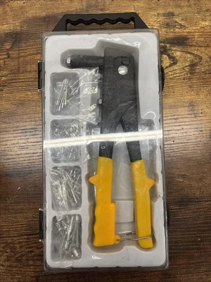 W2017C Hand Riveter Set - Image 1 of 3