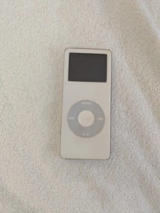 Apple iPod Nano A1137 1st Generation 2gb Bianco White N201 - Imagen 1 de 4