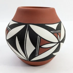 Acoma Pueblo Pottery Pot Freida Vallo Signed Polychrome Jar - Picture 1 of 7