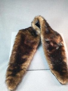Dillards Faux Fur Collar Excellent Condition Realistic Looking - Picture 1 of 5