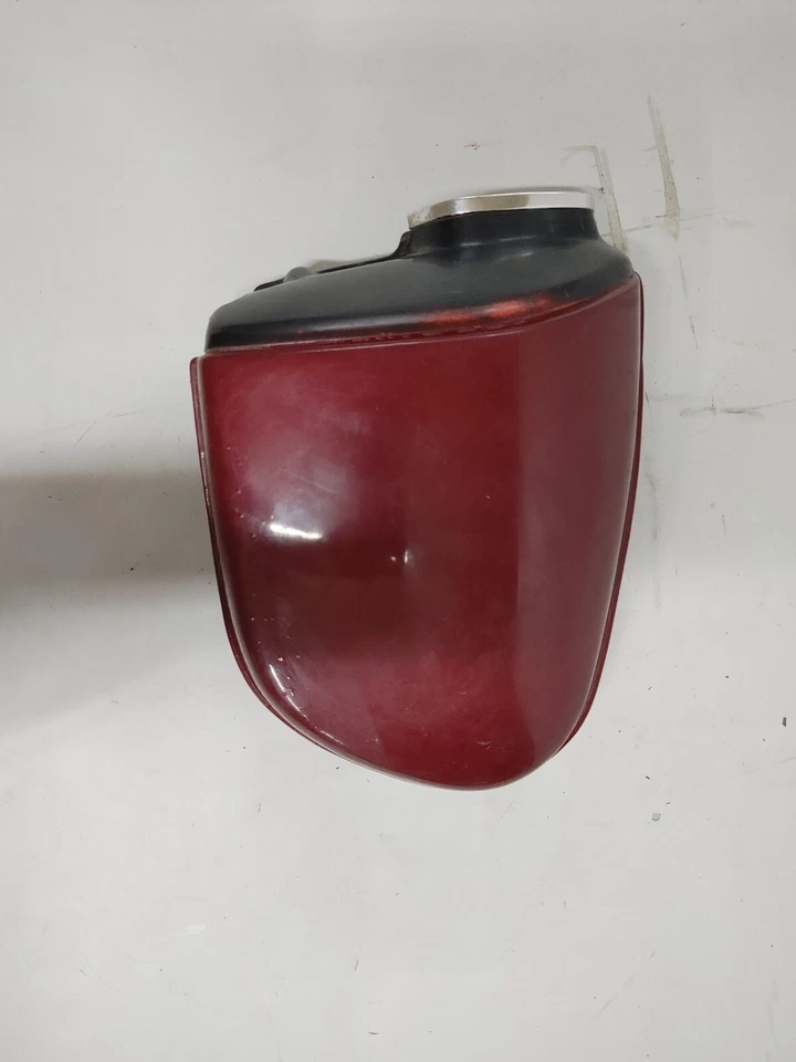 Panel de cubierta lateral izquierdo Honda CB400 1977-1978 83700-413-000 Foto 1 de 4