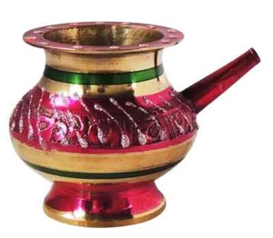 Olla de latón Karwa Chauth Lota Puja Kalash oración Pooja 4,2*3,2*2,8 pulgadas, 130 ml - Imagen 1 de 2
