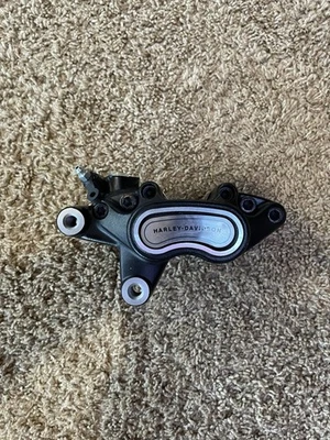 Harley-Davidson Heritage Softail Classic 2015 FLSTC pinza de freno delantera izquierda Foto 1 de 4