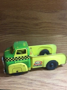 BLECH WYANDOTTE AUTOMOBILE SOCIETY LKW GELB GRÜN ROT LITHO OLDTIMER NUR TEILE - Bild 1 von 6