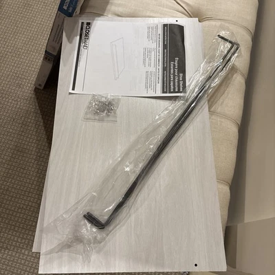 Zapatero en ángulo Closetmaid, paquete de 2 de madera de 25 pulgadas de ancho, nuevo nunca usado, blanco Foto 1 de 4