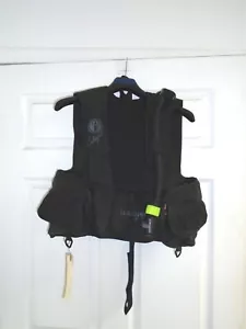 US Divers Calypso BCD Scuba Diving BC Sistema di sicurezza subacquea NERO - Taglia XS - Foto 1 di 14