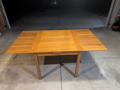 Benny Linden Table and 2 Chairs - Image 1 of 4