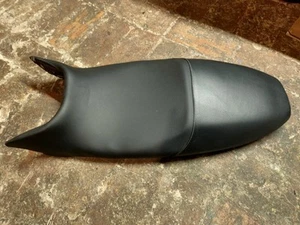 SELLA DUCATI MONSTER M900 M750 M600 59510261A OEM - Foto 1 di 8