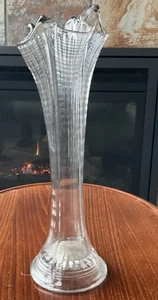 Jarrón elástico acanalado oscilante de vidrio transparente 13” 4 dedos vintage - Imagen 1 de 4